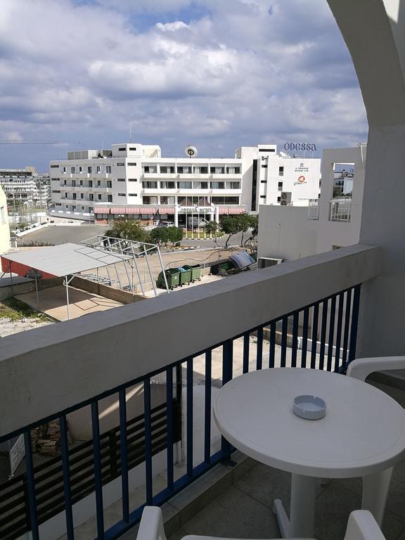 Georgia Hotel Apartments Протарас Экстерьер фото